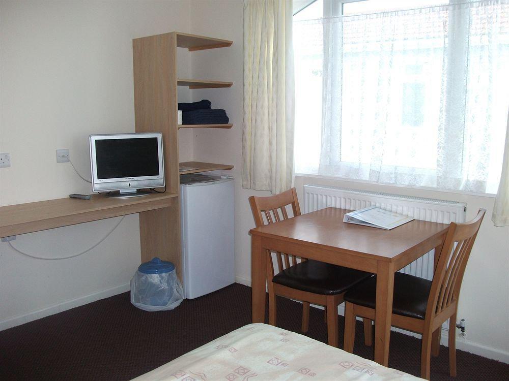 Motel Warrens Village And Self Catering
