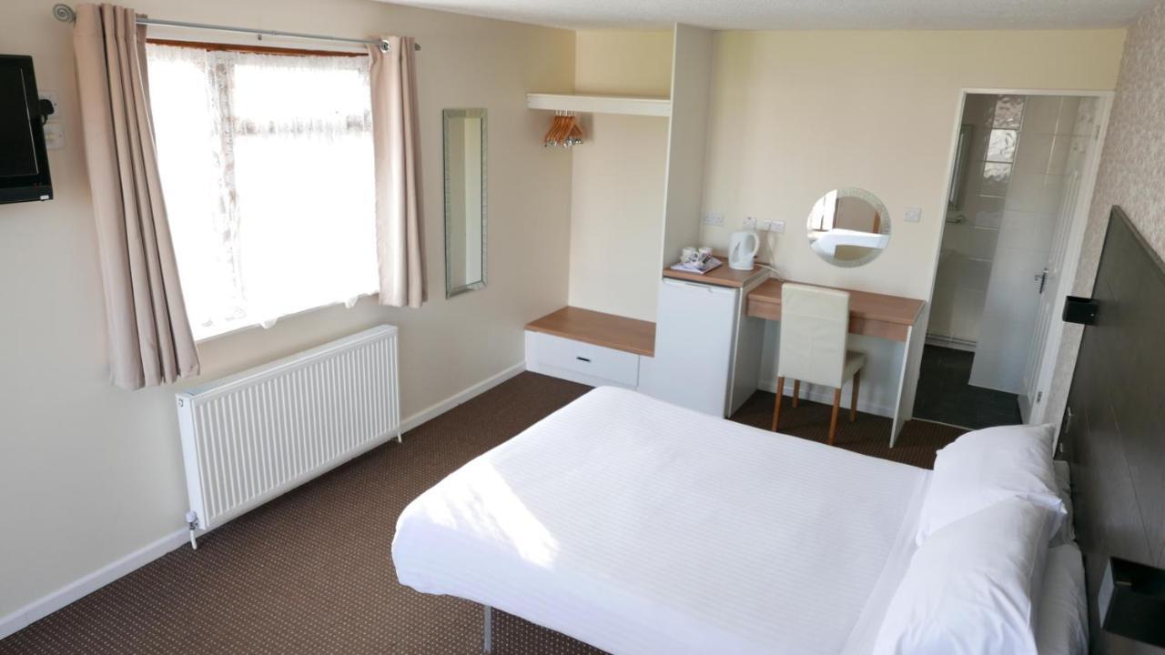 Warrens Village And Self Catering 2*